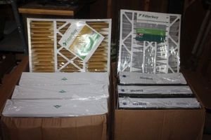 lot 125 image: Two Boxes of Air Filters 20x20x5