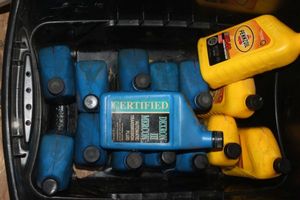 lot 206 image: Automatic Tranmission Fluid 11 1 quart Bottles and Pennzoil 5w20 oil 4 1 quart Bottles
