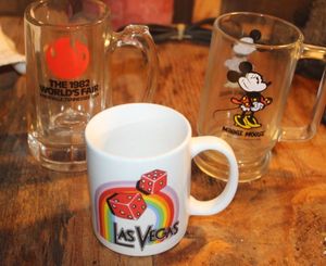 lot 350 image: Vintage Mugs