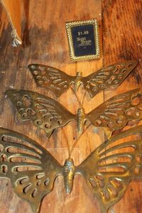 lot 354 image: Brass Butterfly Wall Deco and Small Photo Frame