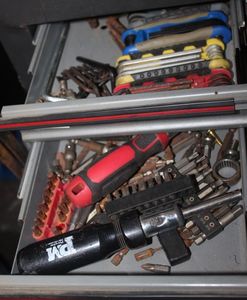 lot 298 image: Allen Wrenches and Screwdrives