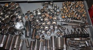 lot 300 image: Sockets