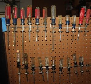 lot 396 image: Craftsman Screwdrivers as shown in Photos