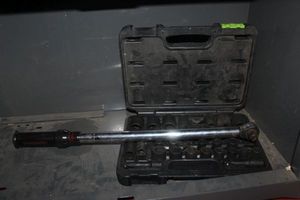 lot 404 image: Craftsman Torque Wrench and Impact Socket Set