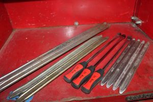 lot 441 image: Motorcycle Tire Removal Tools