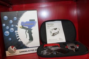 lot 448 image: Craftsman Laser Level Set and Sandblaster Gun