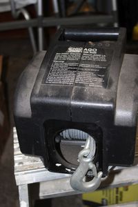 lot 5 image: Chicago Electric 2000 Lb. Electric Winch