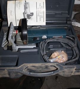 lot 229 image: Freud Joiner Machine