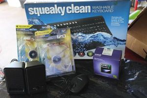 lot 477 image: Washable Keyboard and Other Computer Accessories