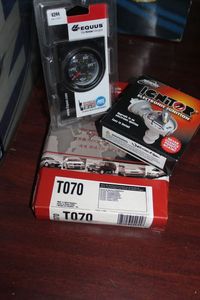 lot 60 image: Equus Oil Pressure Gauge Electronic Ignition, Universal Fit. Timing Belt for General Motors 94840054, Honda 0614PH9305, Honda 1400MG9000, Honda 14400MG90000, Honda 14400PH90040P, Honda 14400ph9000p, Suzuki 1376176400,a nd Toyota 1356815010