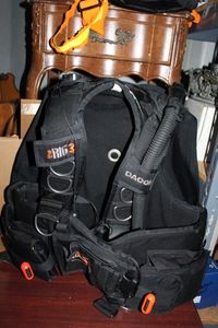lot 180 image: Scuba Vest