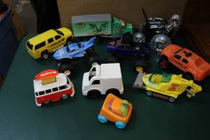 lot 2 image: Lot of gently loved cars