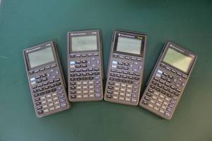 lot 4 image: 4 Texas Instruments calculators