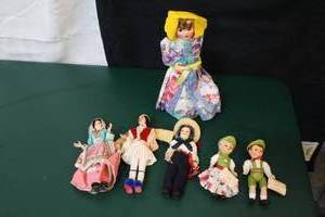 lot 10 image: handmade dolls and Hansel and Gretel dolls
