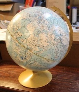 lot 107 image: World globe