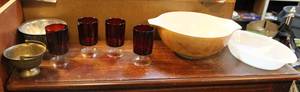 lot 113 image: Mixed lot with Vintage Set Of 4 Cristal dArques Ruby Red Cavalier  5 Glasses  glass serving bowl with rooster design on it and more see pictures