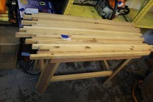 lot 131 image: Small hand made table