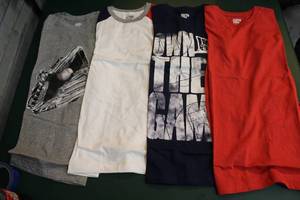 lot 202 image: 4 youth large long sleeve T-shirts