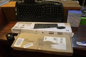 lot 161 image: wireless Keyboards and mouse