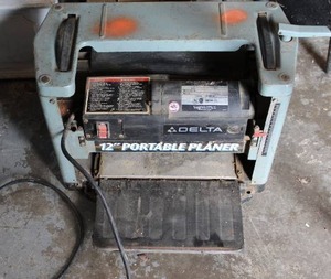 lot 256 image: Delta 12 portable planer model 22-540 T