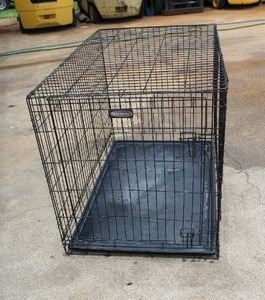 lot 258 image: X-large dog kennel
