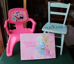 lot 272 image: wood kids chair  plastic minnie mouse chair  light up princess picture