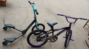 lot 311 image: Razor Scooter and Dynacraft inspire bike
