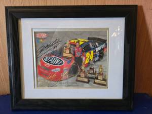 lot 8 image: Jeff Gordon Framed & Matted Autograph PIcture