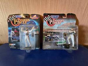 lot 10 image: Lot of 2 1998 Dale Earnhardt Starting Lineup Winners Circle Figures on Card