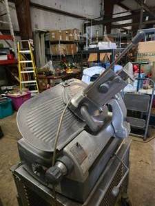 lot 58 image: Nice & Tested Hobart 2712 Semi Automatic Deli Meat Slicer w Blade Sharpener Attachment