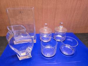 lot 105 image: Lot of Vintage Scandinavian Jaakko Liikanen Clear Art Glass