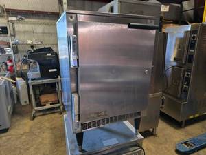 lot 129 image: Beverage-Air UCR20 Undercounter Refrigerator