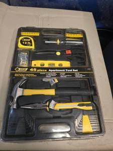 lot 152 image: Sealed Steel Grip 45 Piece Apartment Tool Set