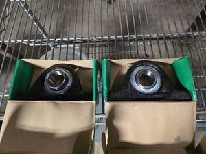 lot 184 image: Lot of 2 NEW Pillow Block Bearing Units