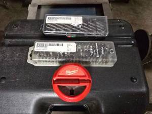lot 196 image: Lot of 3 Packs of Drill Bit Sets