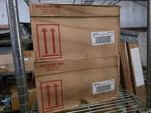 lot 226 image: 2 Boxes of Rust-Oleum 1-Gallon Gloss Black
