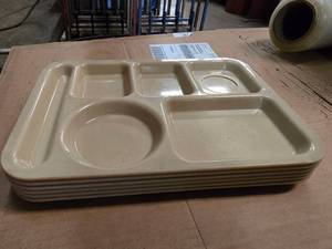 lot 233 image: Lot of 6 Vintage Continental Silite Cafeteria Trays