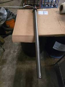 lot 249 image: 50 Gallon Manual Barrel Pump
