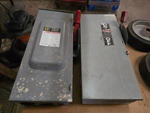 lot 258 image: Lot of 2 Safety Switches