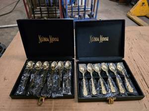 lot 280 image: 2 Sets of Nieman Marcus 24kt Gold Plate Spoons
