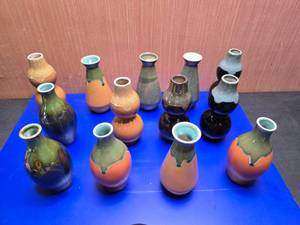lot 297 image: Lot of 14 Drip Glaze Vases