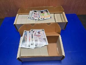 lot 408 image: 2 Boxes of 1991 Leaf Baseball Cards