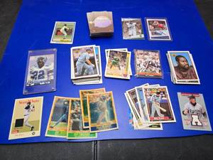 lot 430 image: Lot of Misc Cards.  Includes Mike Piazza Game Worn Jersey Insert, Josh Beckett Jersey Insert & Fred Gibson Autographed Card