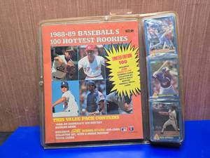 lot 437 image: Sealed 1988 Baseballs Hottest Rookies Book w Score 1988 Rising Stars Cards