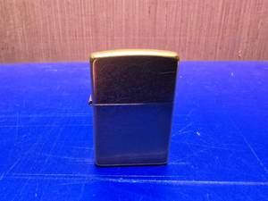 lot 470 image: Zippo Gold Lighter.  Doesn�t look like it has ever had fuel in it