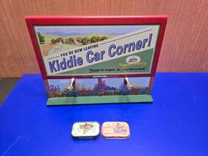 lot 471 image: Hallmark Kiddie Car Corner Double Sided Billoard w Kiddie Car Collector Pin