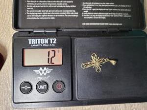 lot 25 image: PENDANT STAMPED 925 (WEIGHS 1.2 GRAMS)