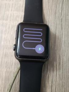 lot 33 image: APPLE WATCH