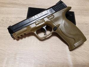 lot 58 image: SMITH & WESSON MP 40 CO2 BB PISTOL