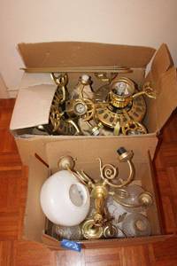 lot 26 image: Ceiling fans and light fixture as shown